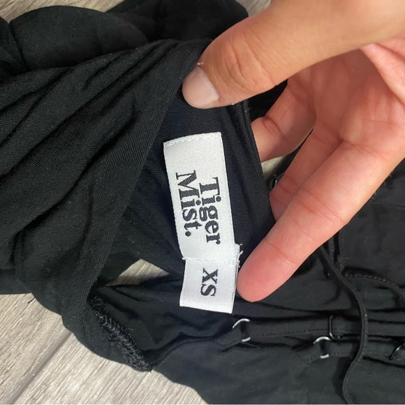 BLACK CUT OUT MINI DRESS - Picture 4 of 5